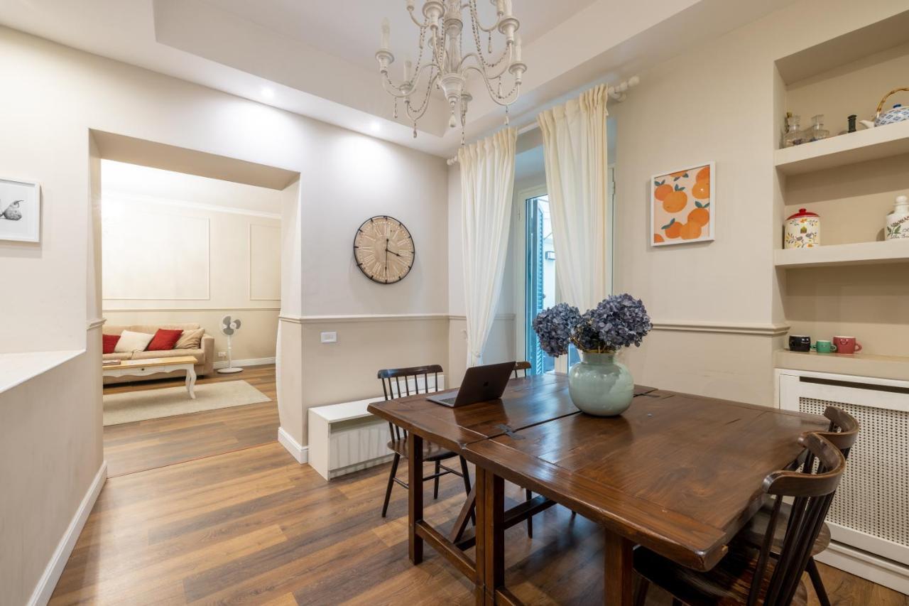 Charming Apartment With Patio A Few Steps From Colosseum Buitenkant foto